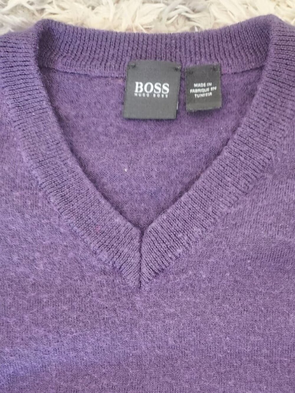 HUGO BOSS Men's Deep Purple V-Neck Long Sleeve Sweater Logo